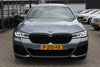 BMW 5 Series 2022 - 520e M-SPORT SCHUIFDAK LEDER MEMORY CARPLAY HEAD-UP obrazek 3