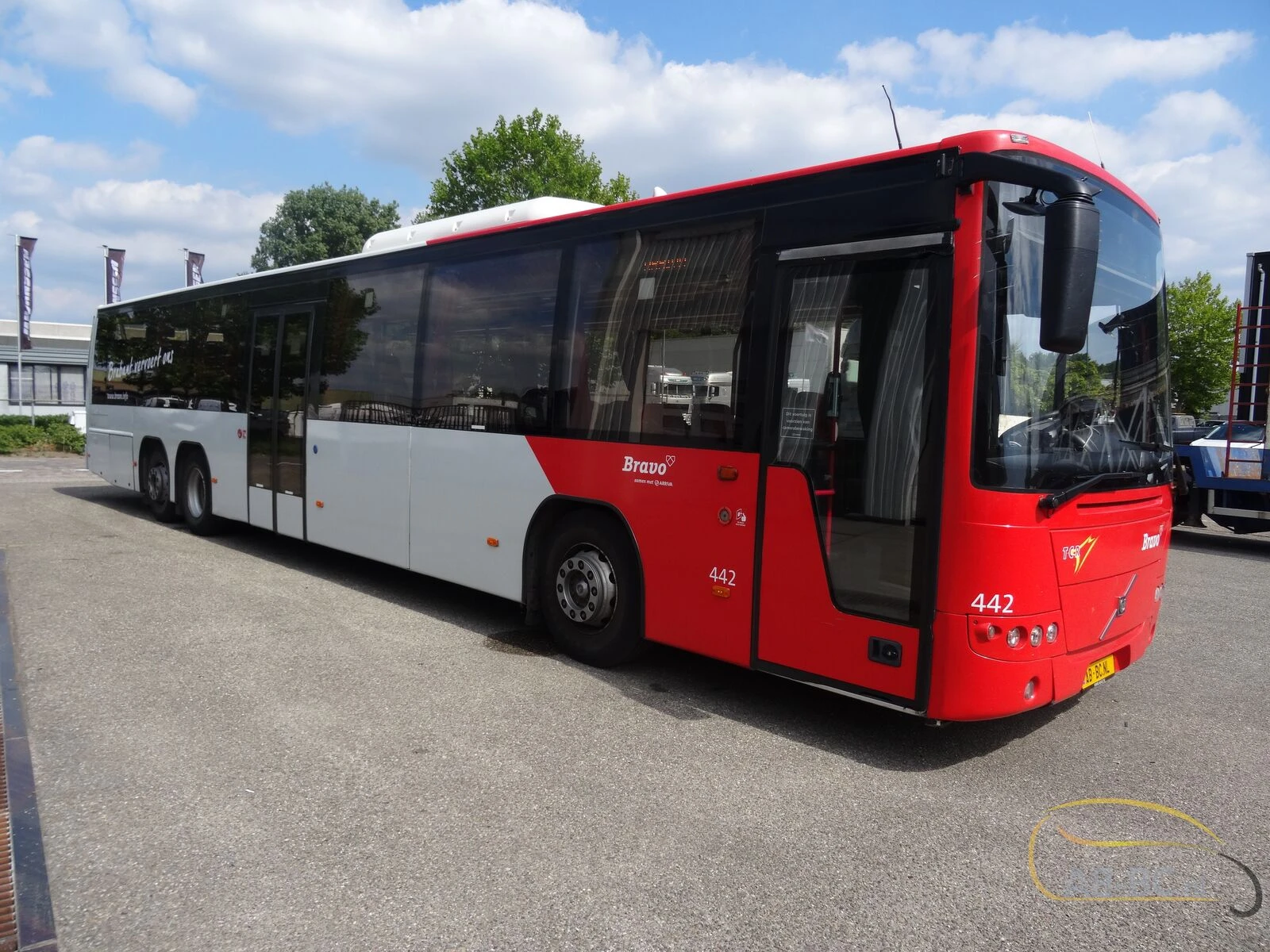 Volvo 8700 LE, B12B 54 Seats EURO 4 2008 afbeelding 1