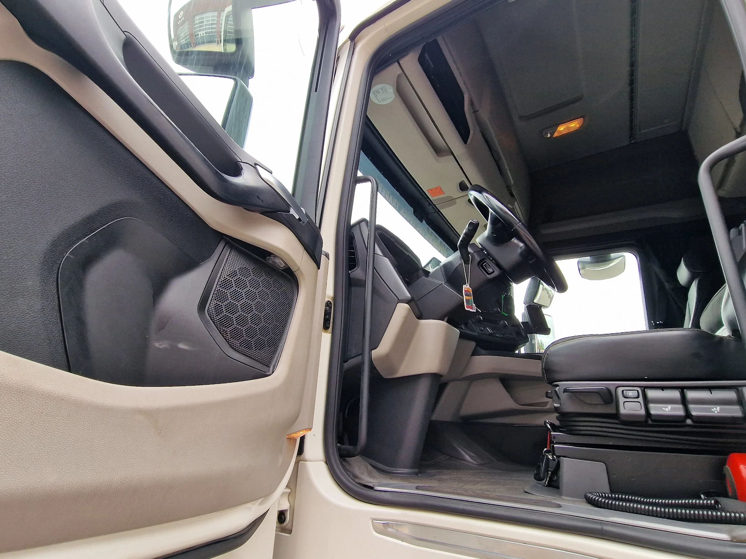 Scania S 2023 - 590S V8 NGS 6X4 - retarder - full air - leather - WB 315 - frigo afbeelding 11