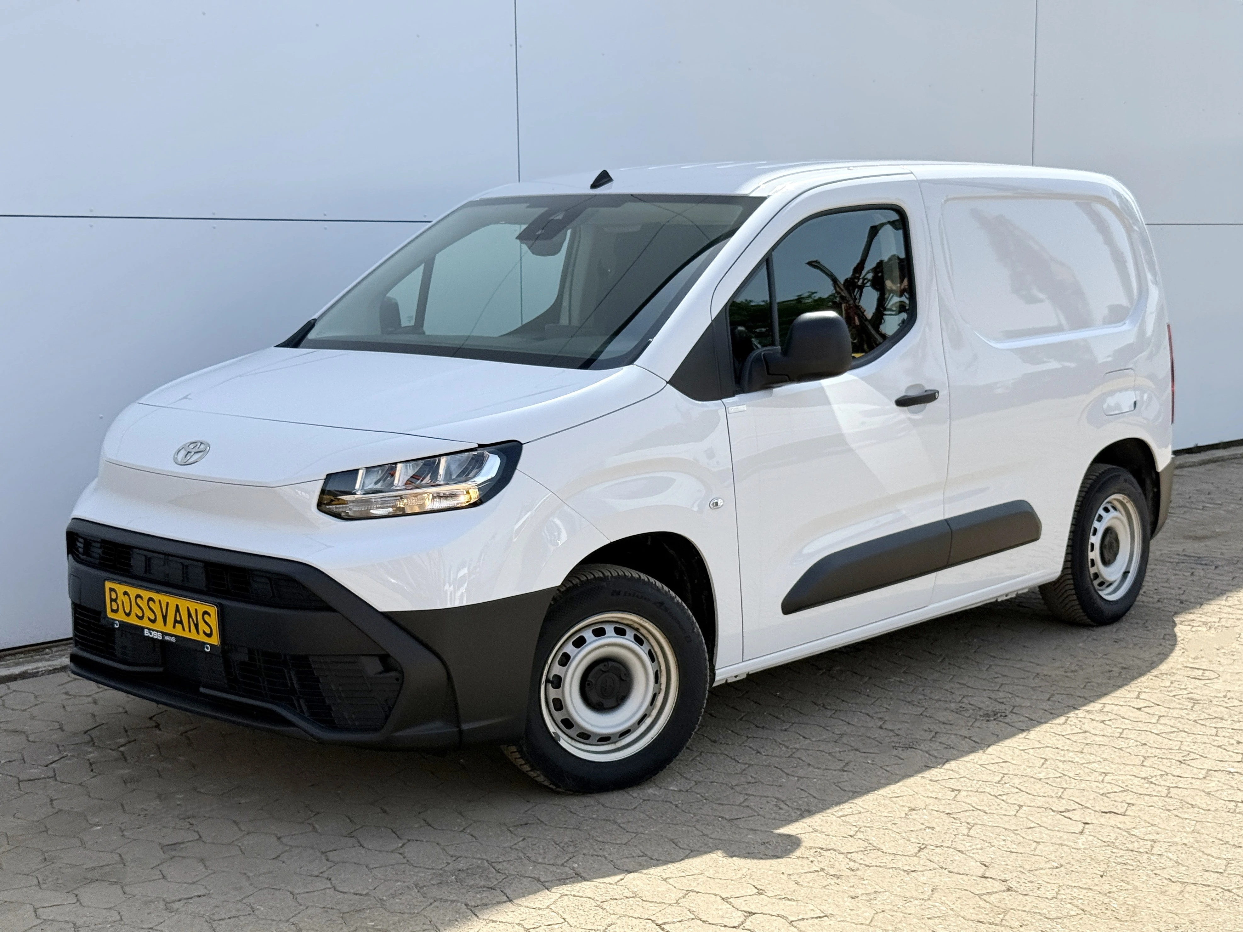 Toyota ProAce 2024 - City 1.5 D 100PK Nieuw Model! L1 Climate Control Cruise Control Lane Assist Stoelverwarming Parkeersensoren image 1