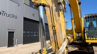 Komatsu HB215LC-1 2012 - N/A obrazek 11