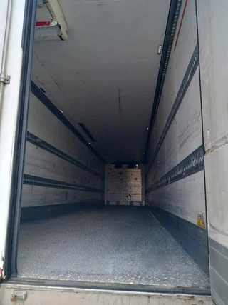 Schmitz Cargobull Schmitz Cargobull PRICES FROM €6950 TO €8950 2012 - N/A image 6