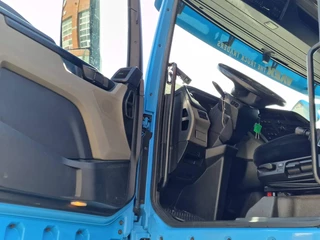 MAN TGX 2021 - 33.510 6x4 - Facelift - Low km 252Tkm - Navi - Sliding 5th wheel - PTO/Hydraulic image 9
