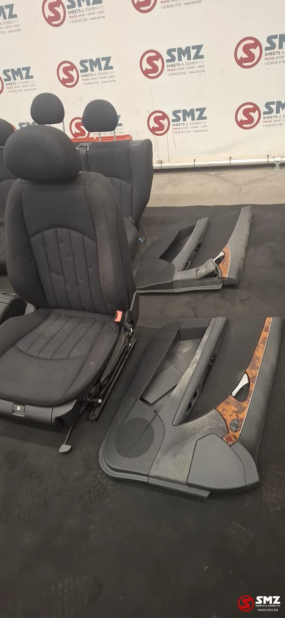 Mercedes-Benz - Occ set interieur met zetels W211FL Mercedes obrázek 3