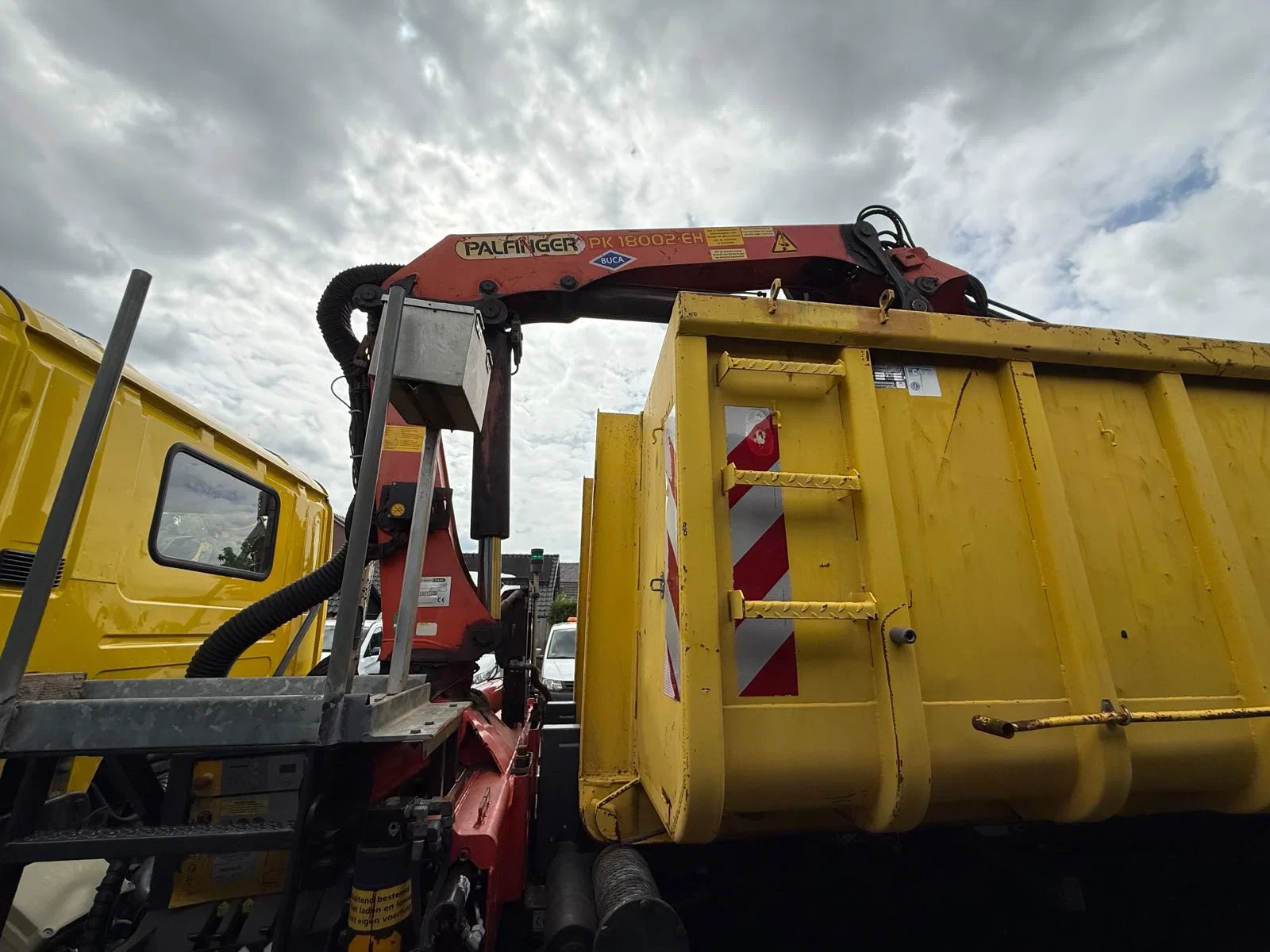Scania P 2009 - P320 CRANE 18 T.M Full Steel 14T Cable System Euro 5 afbeelding 8