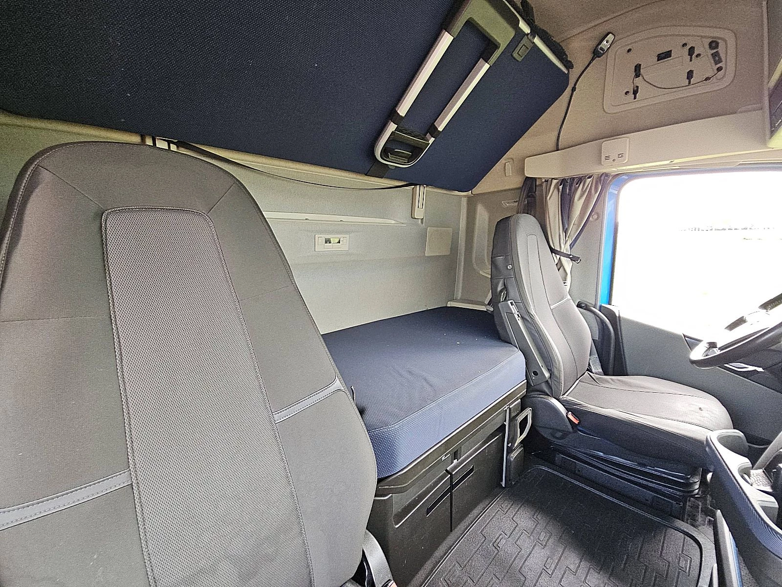 Volvo FH 2022 - 460 image 14