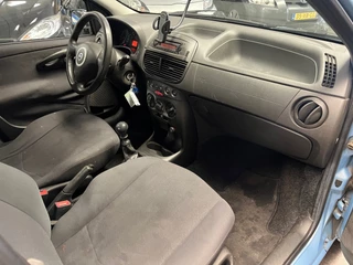 Fiat Punto 2005 - 1.4-16V Dynamic - Elektr.Ramen - Airco obrazek 19