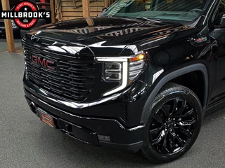 GMC Sierra 2024 - Denali Black edition 6.2L V8 imagen 4