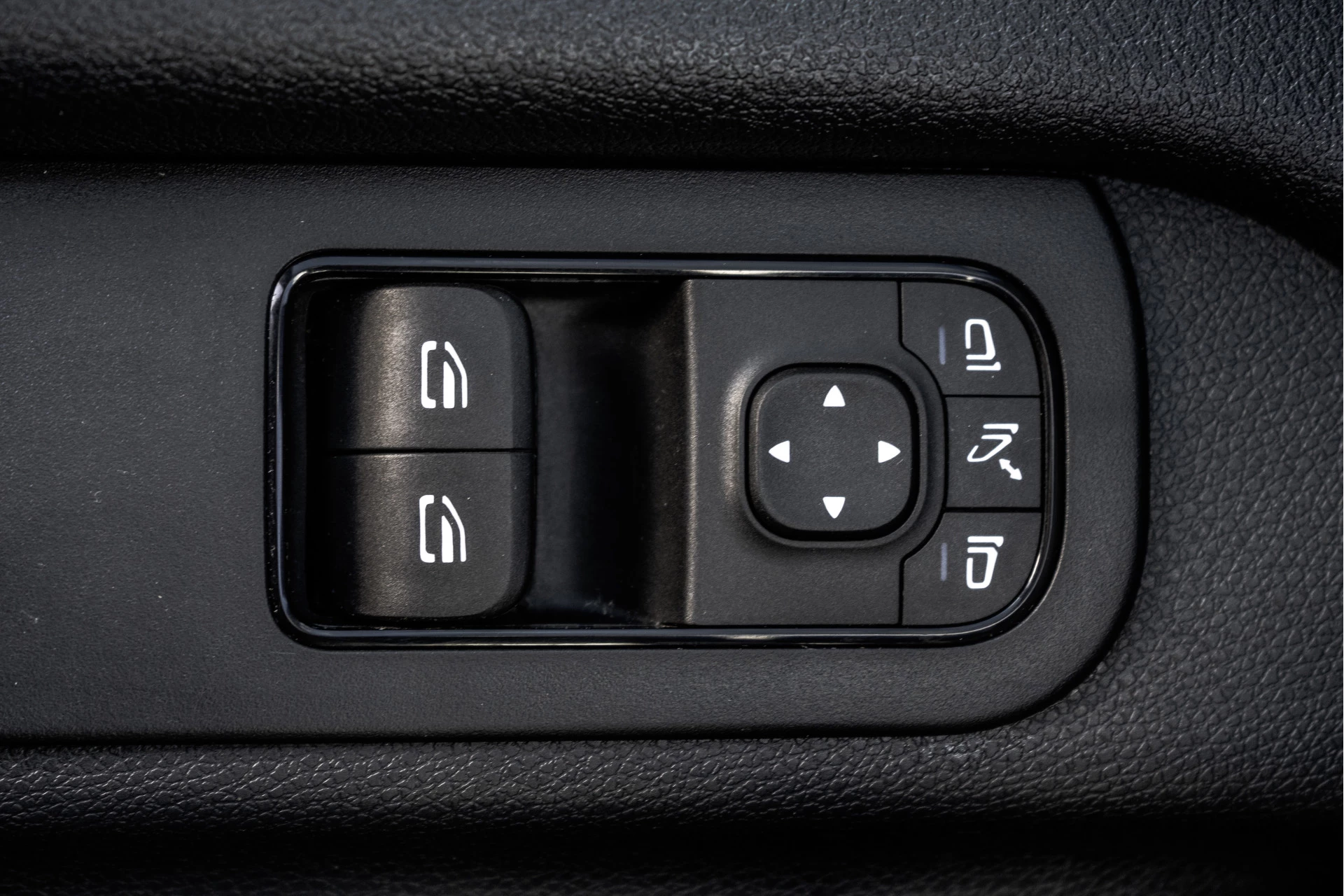 Mercedes-Benz Sprinter 2023 - **317 CDI L2H2 | Mbux | Camera | CarPlay | Navigatie | Cruise | Climate | PDC | Euro 6** immagine 25