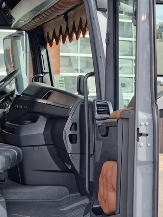 MAN TGX 2026 - 18.520 GX - New - D30 - Retarder - Night clima - Alcoa - Show truck - imagen 34