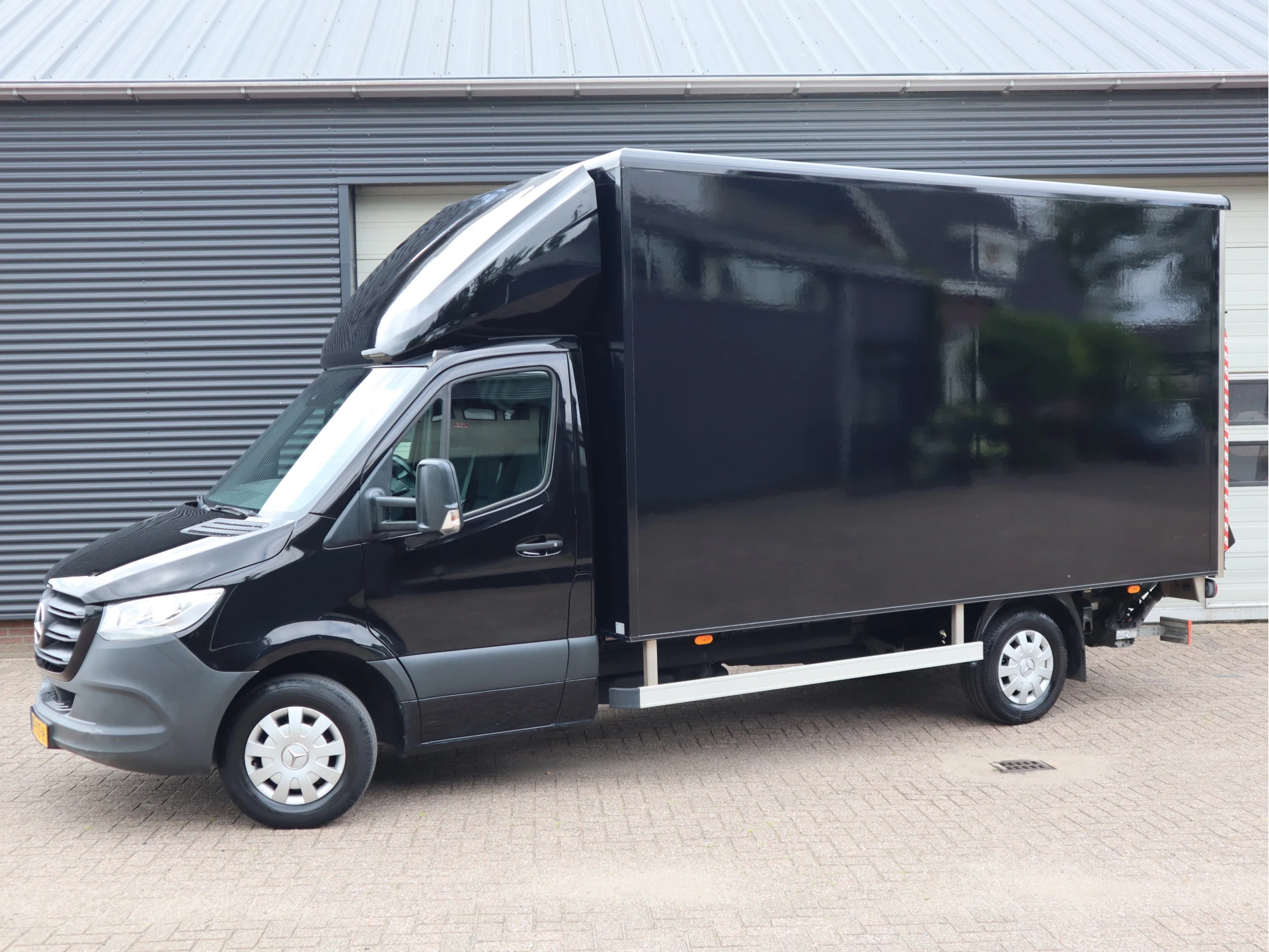 Mercedes-Benz Sprinter 2020 - 314 CDI Automaat Euro 6 - Bakwagen Laadklep - NL Auto - Mbux afbeelding 4