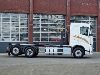 Volvo FH 2018 - 13.540 6x2 - HIAB Hooklift 21T - Retarder - 4.60 WB - Full air obrazek 12