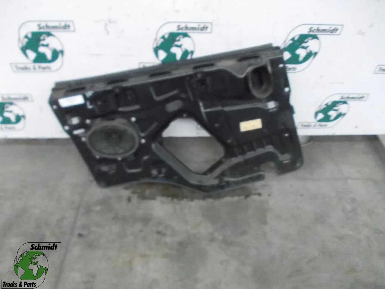 Scania - R520 1724879 DEURPLAAT LINKS EURO 6 afbeelding 1