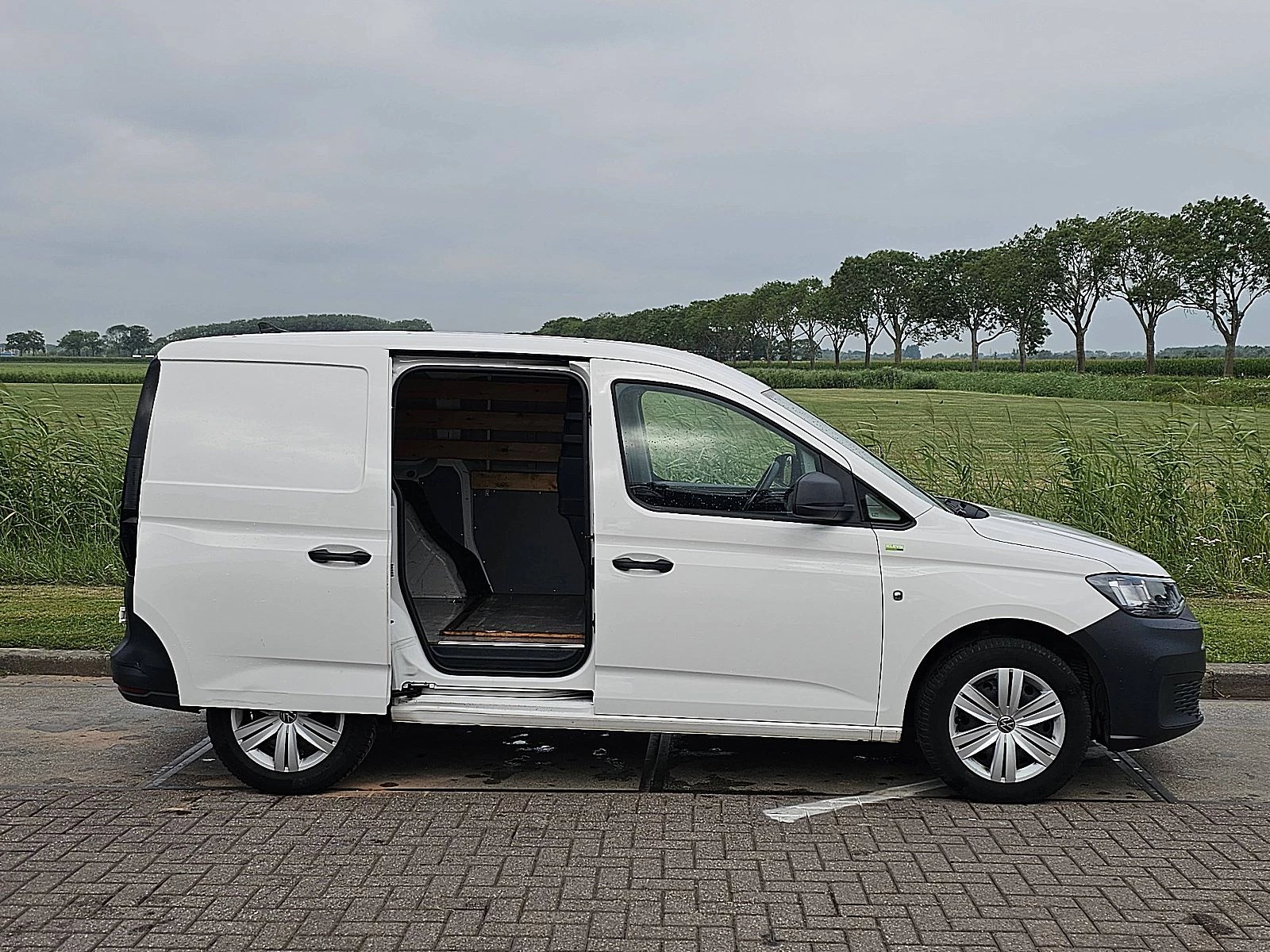 Volkswagen Caddy 2021 - 2.0 immagine 12
