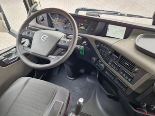 Volvo FH 2020 - 13.500 6x2/4 Low roof - MA chassis - PTO/Hydraulic - Full air bild 20