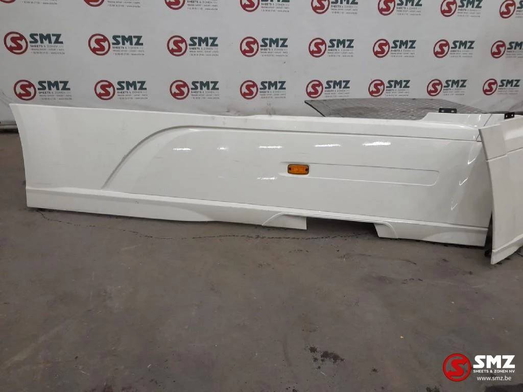 DAF 2018 - Occ set side skirts L/R DAF zdjęcie 2