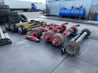 Mercedes-Benz N/A - MB + ROR Axles / Drum and Disc brakes image 3