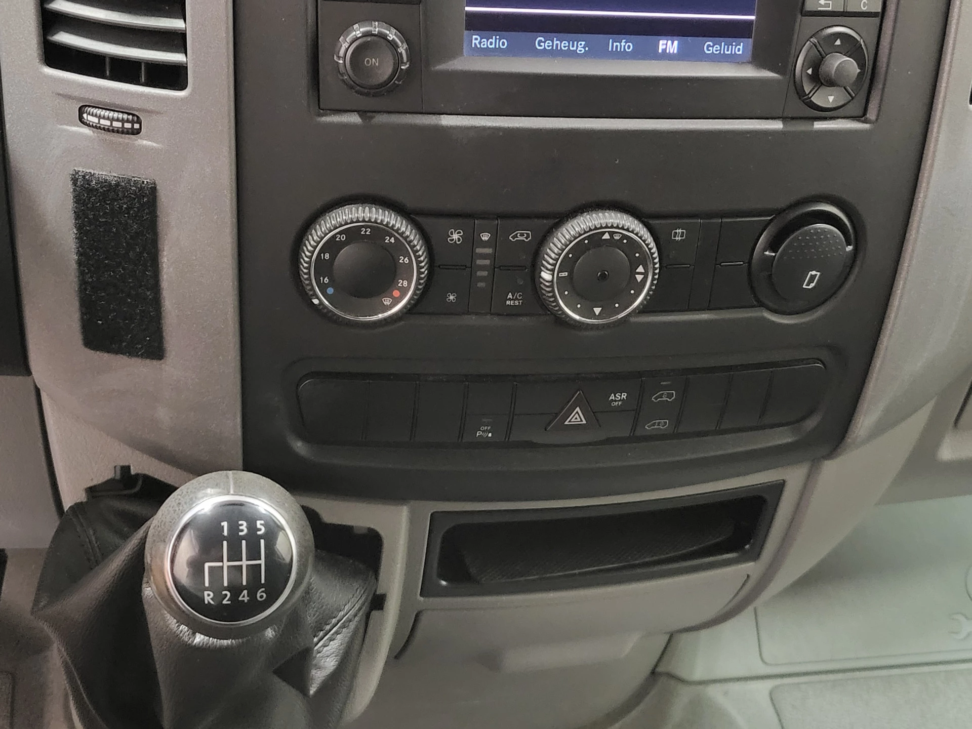 Volkswagen Crafter 2017 - 2.0TDI L2/H2 3500kg Trekgewicht Euro 6! imagen 12