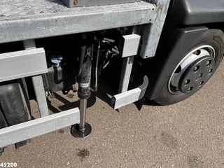 Renault D 180 Hiab 3,8 Tonmeter Euro 6 Just 178.017 km! 2016 - N/A image 10