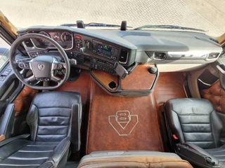 Scania R 2020 - R650 V8 NGS Highline 6x2 - Retarder - PTO/Hydraulic - Custom interior - Full air - 3.15 WB obrazek 12