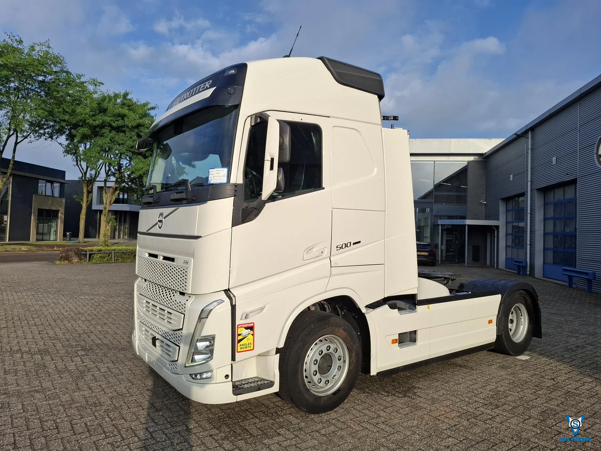 Volvo FH 2021 - FH5-500 / VEB+ / 642197 KM / I-PARKCOOL / NA CHASSIS / DOUBLE TANK / FULL-SPOILER / 2XBED / FRIDGE / LWDS / AUTOMATIC / EURO-6 / 2021 afbeelding 1
