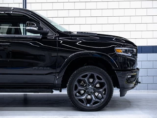 Dodge Ram 1500 2022 - Limited Night Edition immagine 9