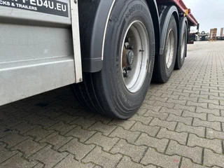Pacton Oplegger 2020 - platte met twist locks voor 1x40FT / 2x20FT /1x20FT centraal / 1x30FT / alu zijborden / NL trailer / APK 12-2026 bild 21