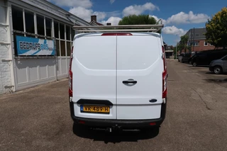 Ford Transit Custom 2015 - 2.2 TDCI L1H1 | AIRCO | BIJRIJDERSBANK | TREKHAAK | IMPERIAAL изображение 4
