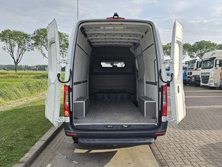 Mercedes-Benz Sprinter 2022 - 317 obrazek 12