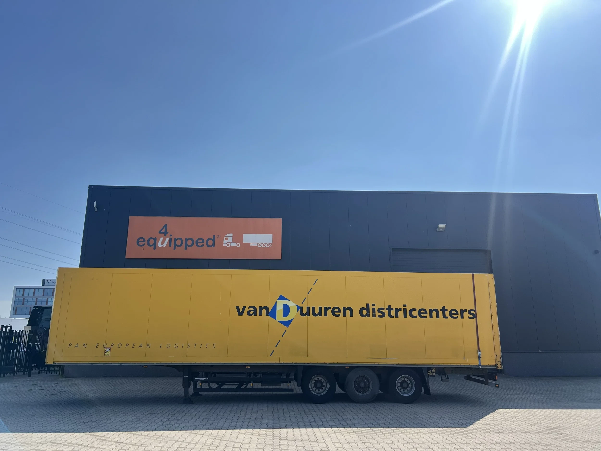 Schmitz Cargobull SKO 24 2008 - SKO24 / SAF trommelremmen / gegalvaniseerd / binnenhoogte: 2,80 m / NL oplegger,/ damaged - PRICE REDUCTION afbeelding 7