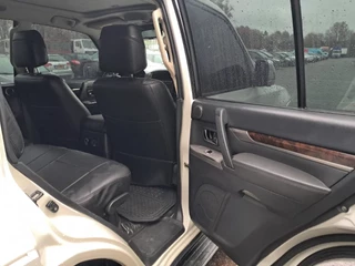 Mitsubishi Pajero 2013 - GLS 3.5 - V6 , 4x4 , 7 Pers., Full Option image 18