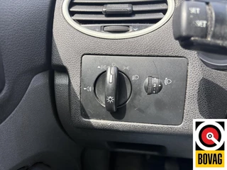 Ford Focus 2006 - Wagon 1.6-16V Ambiente obrazek 20