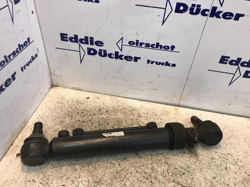 MAN - 81.47501-6043 STEERING CYLINDER ZF 8344974146 obrázek 1