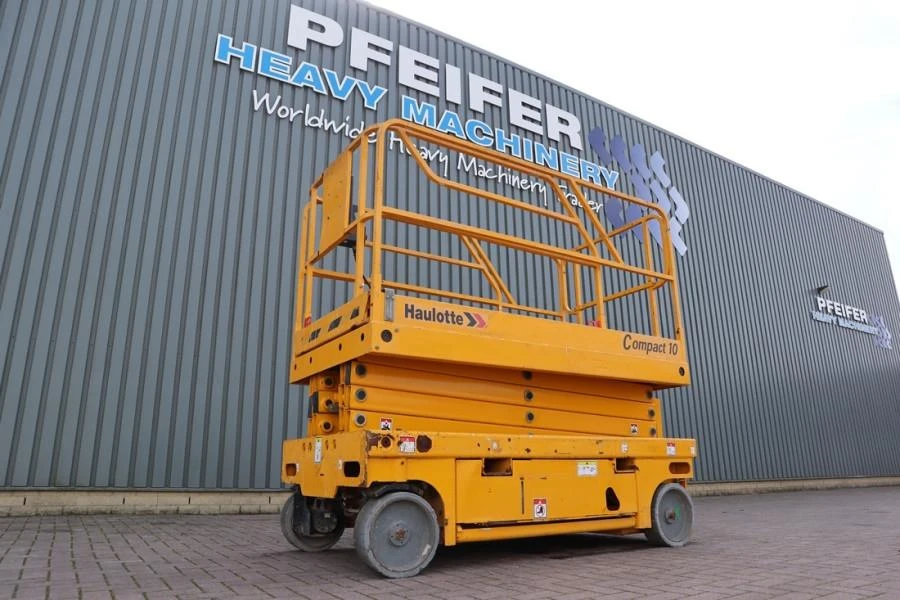 Haulotte 2011 - Compact 10 Electric, 10m Working Height, 450kg Cap Bild 1