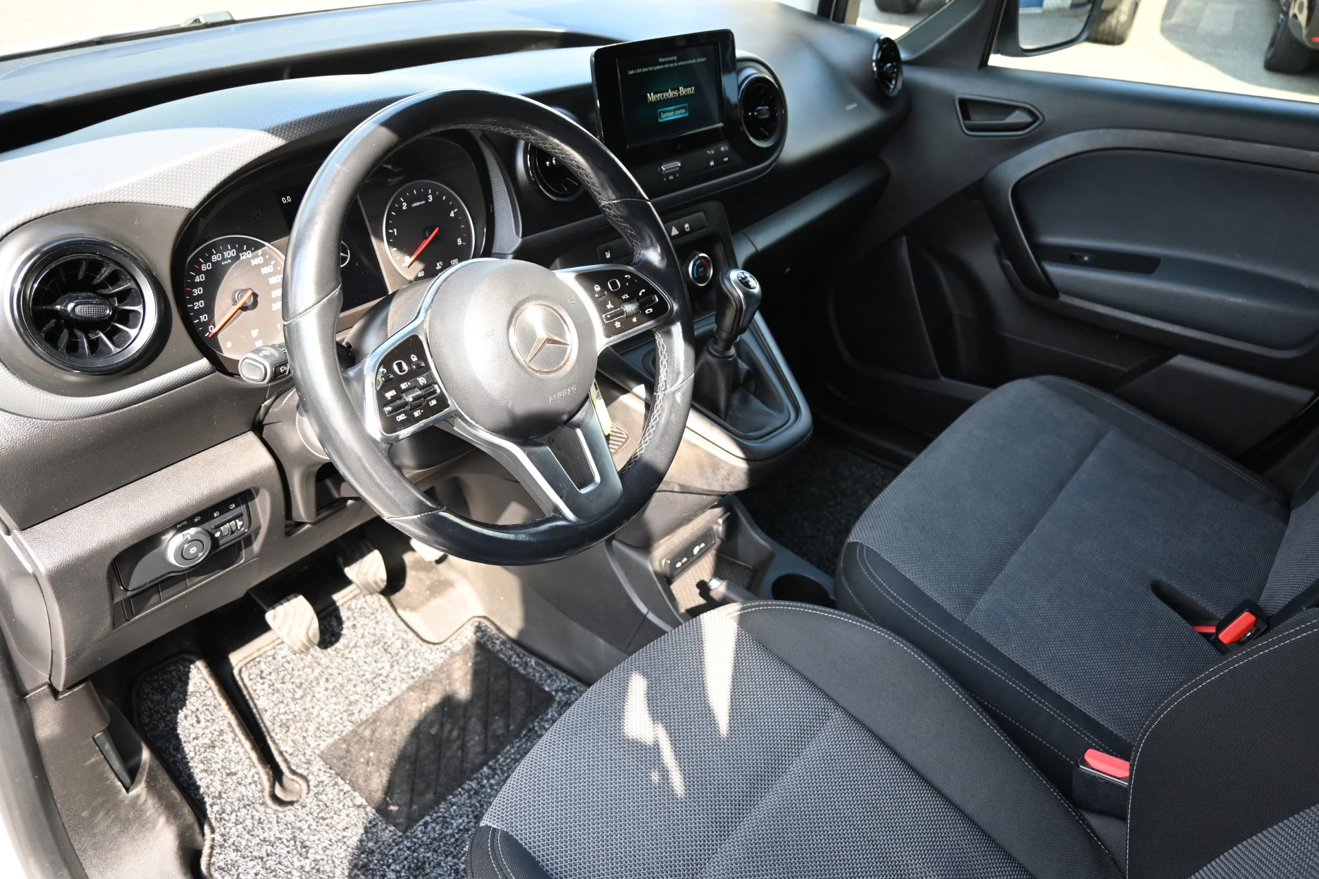 Mercedes-Benz Citan 2022 - 110 CDI L1 Pro obrázek 4