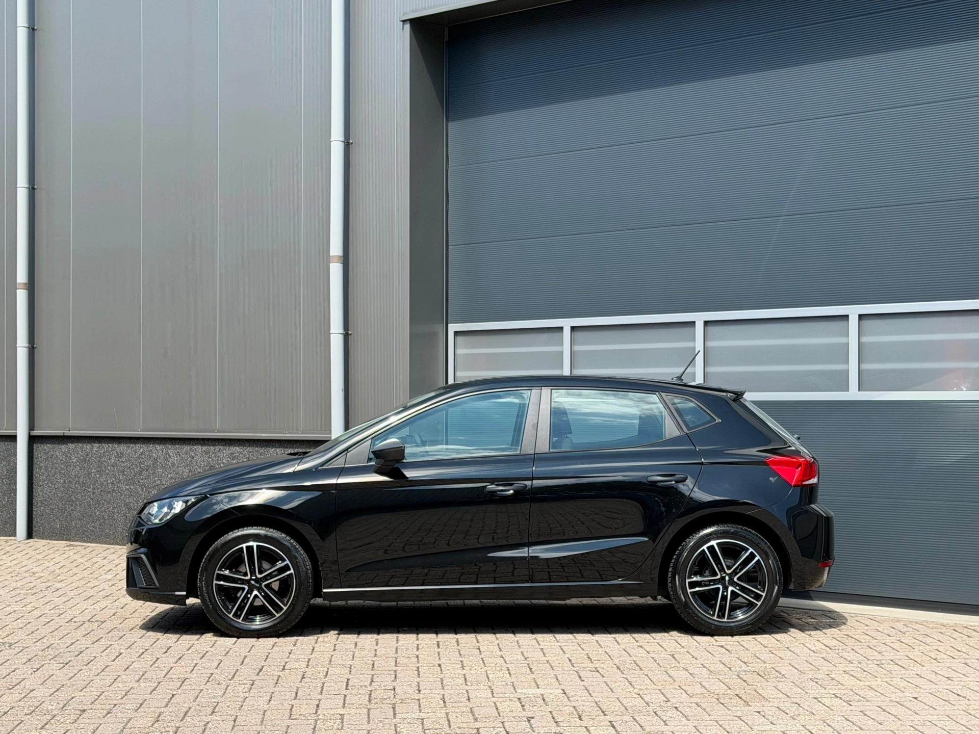 SEAT Ibiza 2018 - 1.0 MPI Reference bj.2018 Airco|Pdc|Lm velg|Cc. afbeelding 2