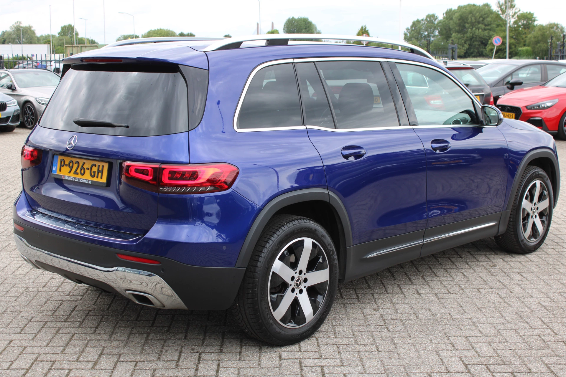 Mercedes-Benz GLB 2022 - 200 AUT7 Luxury Line LEDER SFEER WIDESCREEN TREKHAAK obrázek 3