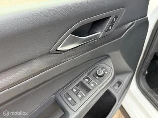 Volkswagen Golf 2021 - 8 1.4 eHybrid GTE 245 PK Airco Navi Pano LED obrazek 13