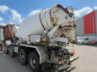 Liebherr 804 FSL 2015 - 804 FSL / 8m³ / WATERTANK 500 LITER / POMP NOT INCLUDED / ! EMPTY ! / 2015 bild 3