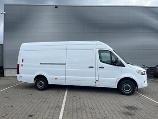 Mercedes-Benz Sprinter 2023 - / 319 1.9L CDI / L4H3 RWD imagem 2 miniatura