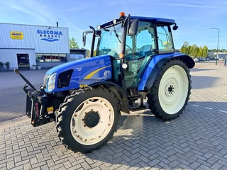 New Holland 2012 - T5050 Kruip, Shuttle in vendita