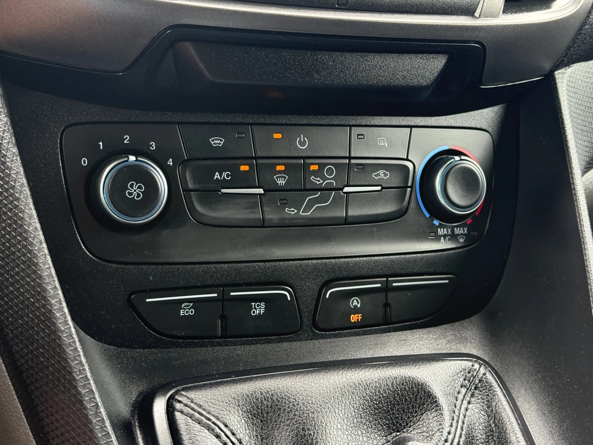Ford Transit Connect 2019 - 1.0 Ecoboost 100 PK / BENZINE / BPM VRIJ / L1H1 / 1e EIG. / CAMERA / AIRCO / NAVI / INRICHTING obrázek 18