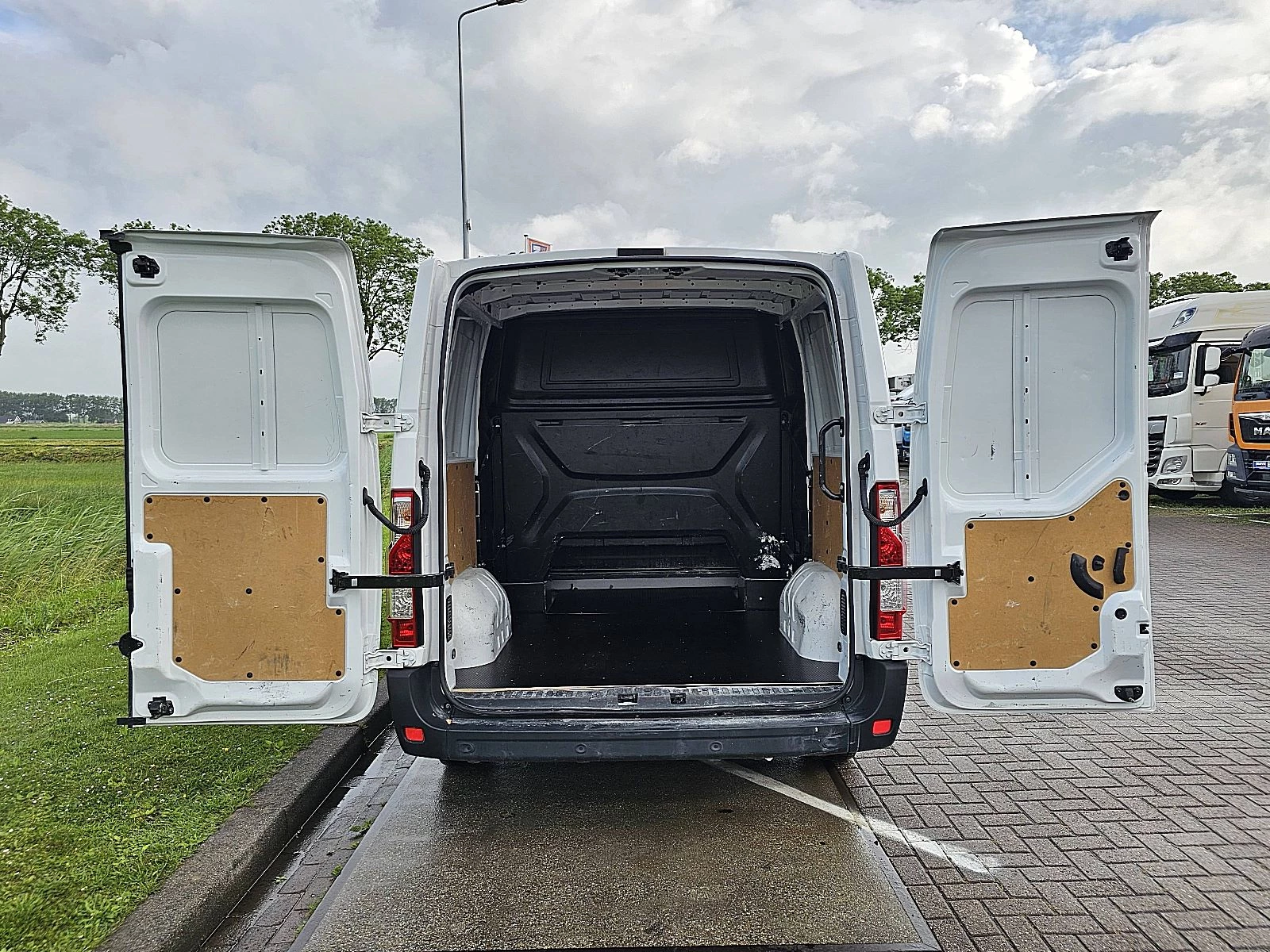Renault Master 2021 - 2.3 zdjęcie 12