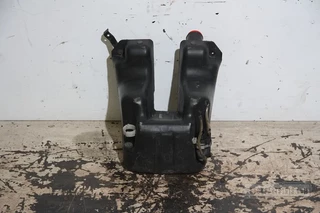 MAN N/A - Wiper System Ruitensproeier tank imagem 1