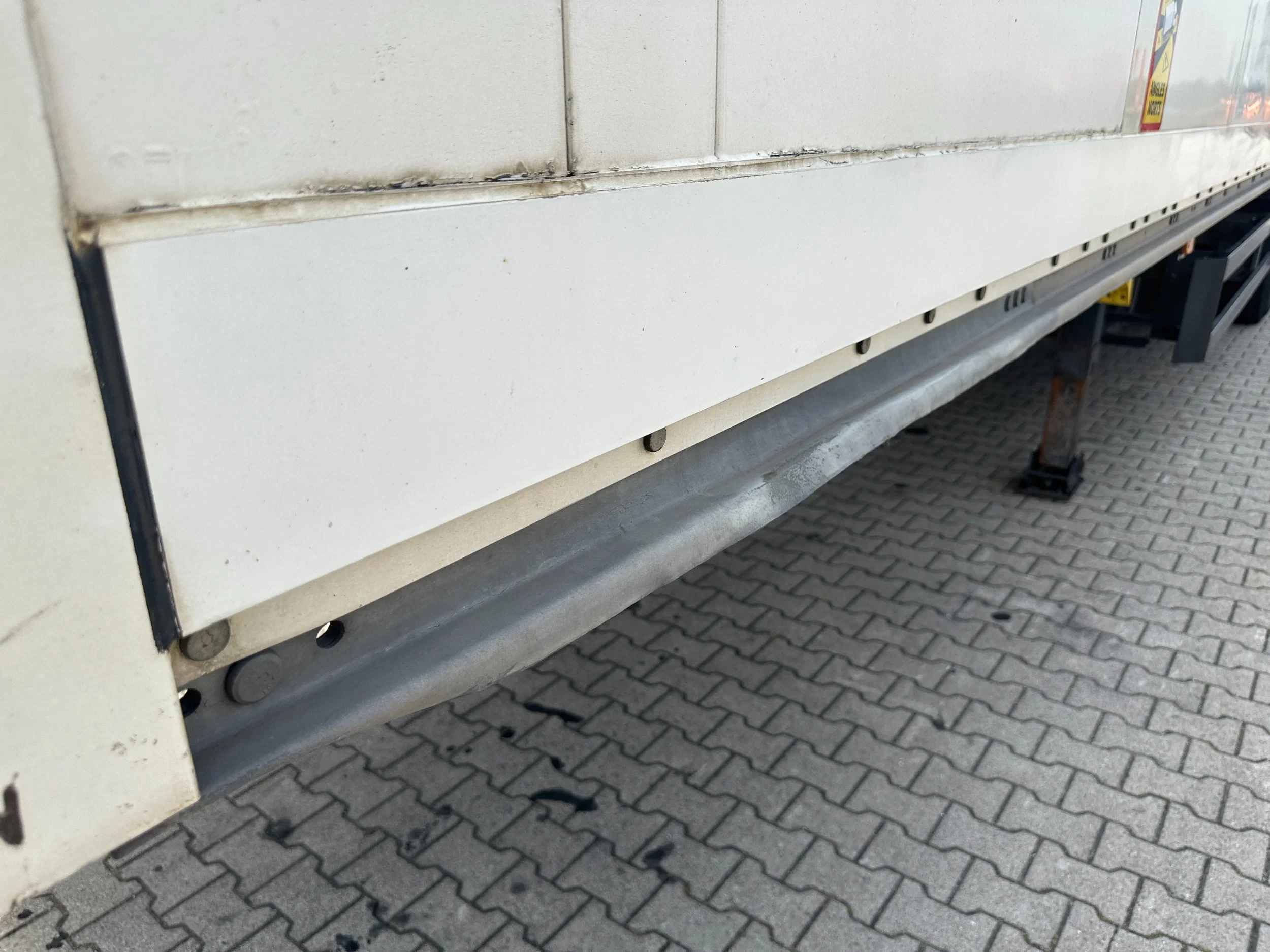 Schmitz Cargobull 2008 - SKO24 / SAF DISC / 2x LIFTAXLE / GALVANIZED / NL-TRAILER / DAMAGED obrázek 23