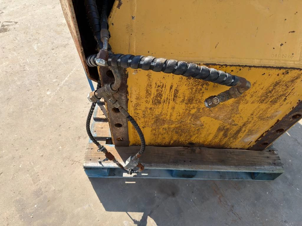 Cat - D6H / D6R / D6T Winch - Paccar PA110 obrázek 14