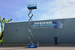 Genie 2013 - GS3246 Electric, Working Height 11.75 m, 318kg Cap image 2 miniature