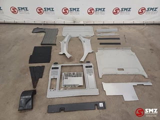 Caterpillar N/A 2022 - Lot of cabin parts Caterpillar image 1