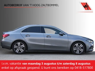 Mercedes-Benz A-Klasse 2021 - 180 AUT7 Luxury Line LEDER SFEER WIDESCREEN CAMERA afbeelding 1 miniatuur