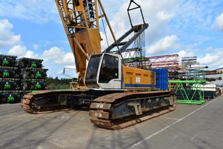 Liebherr 2001 - LR 1140 image 2 thumbnail